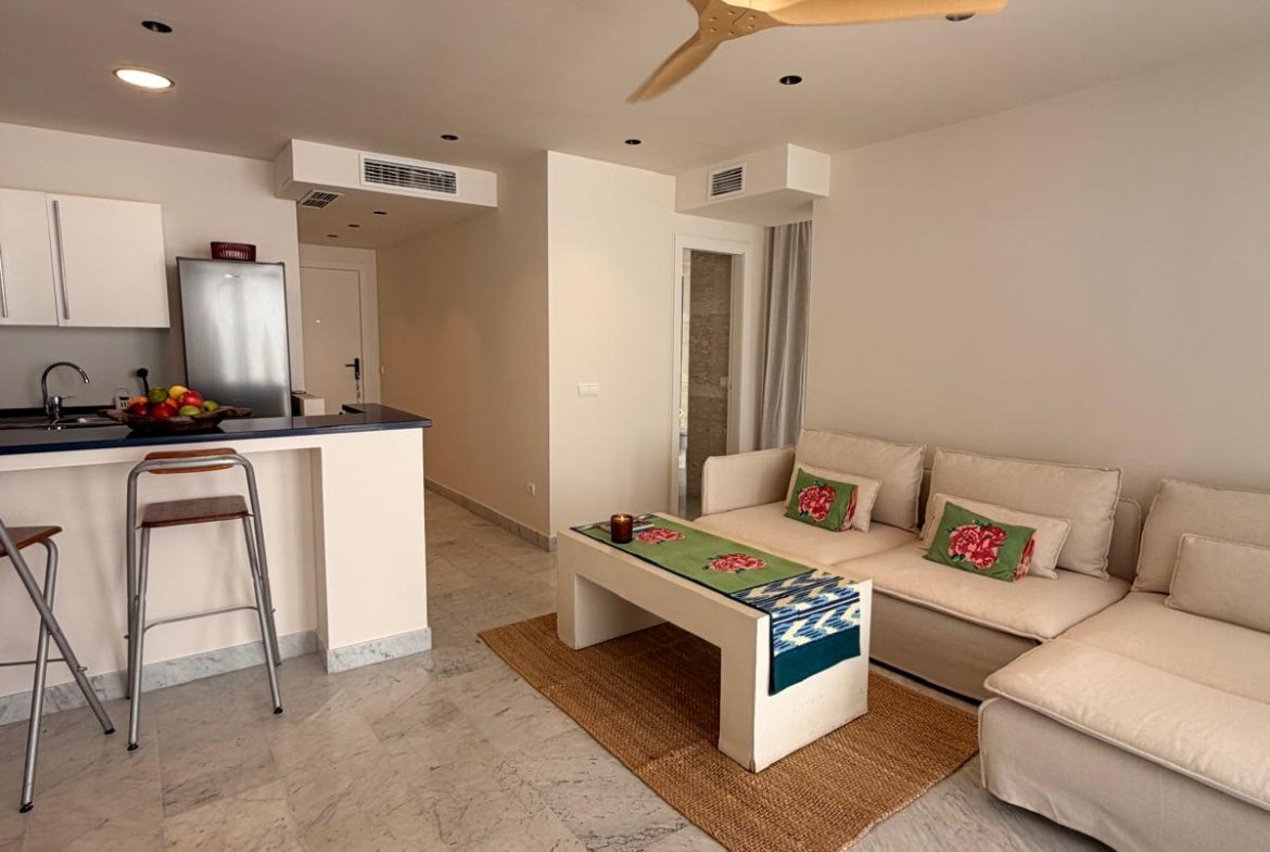 Beautiful 1 Bedroom Apartment with Large Terrace in Marina Botafoch