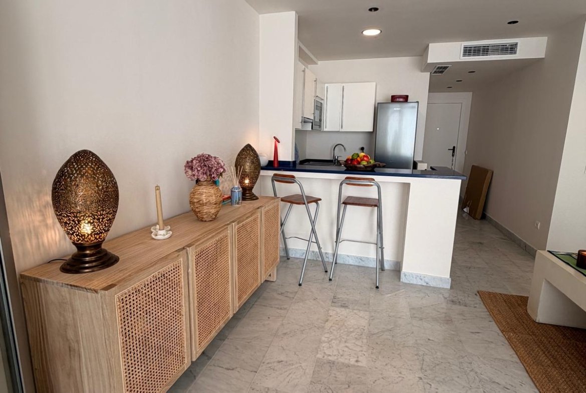 Beautiful 1 Bedroom Apartment with Large Terrace in Marina Botafoch