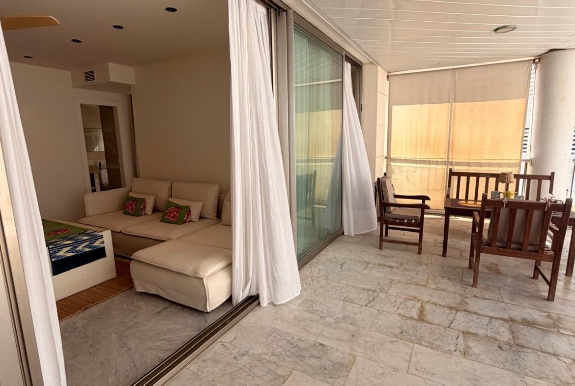 Beautiful 1 Bedroom Apartment with Large Terrace in Marina Botafoch