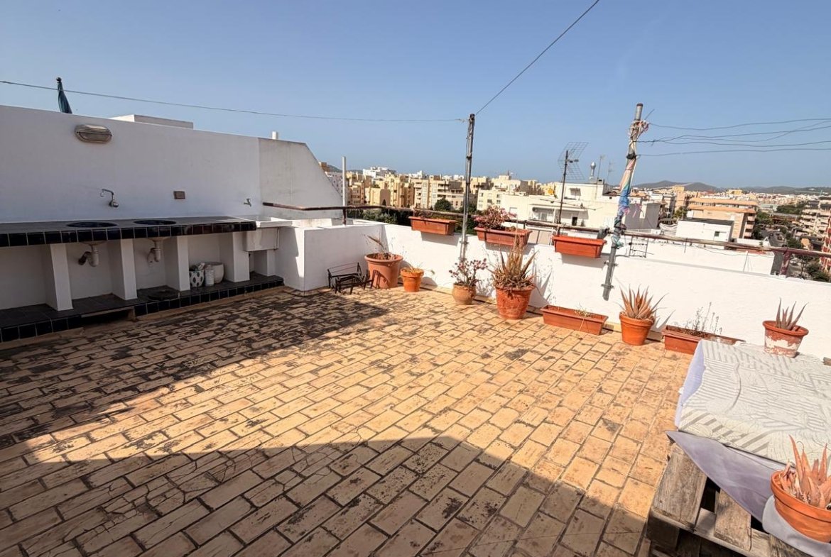Penthouse for Long-Term Rental in Ibiza Town
