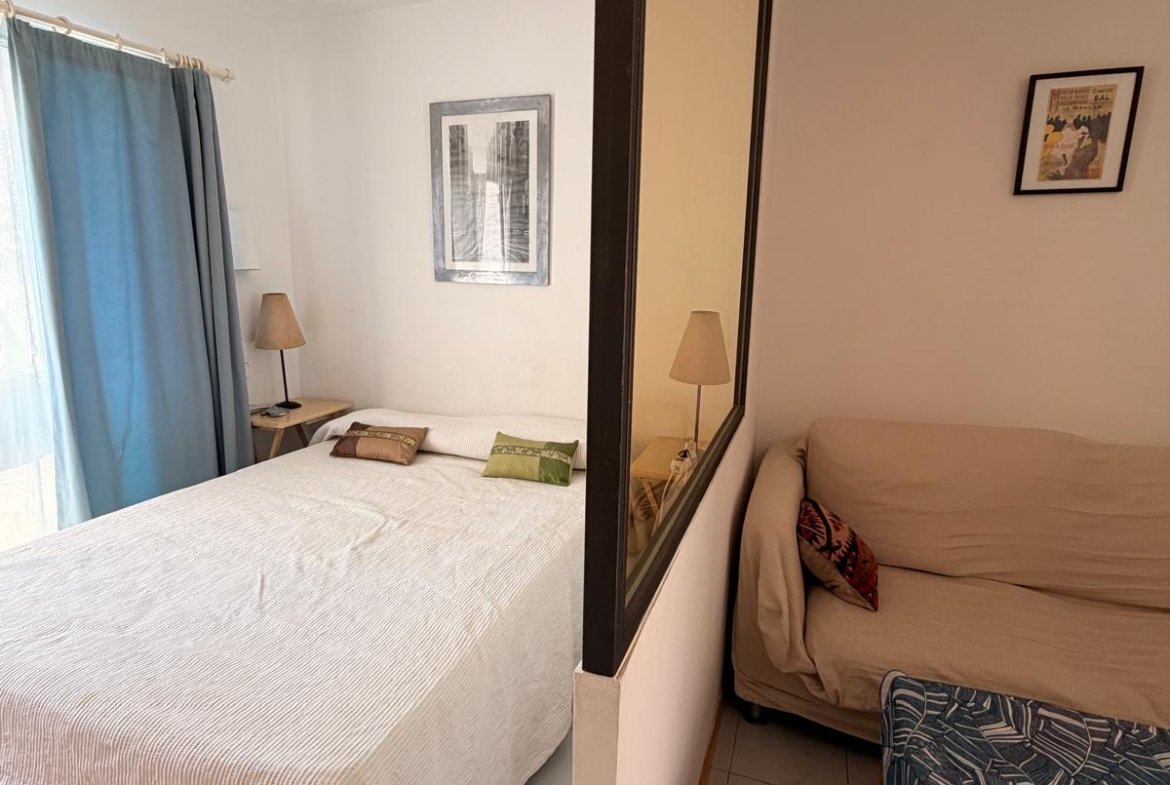 Long-Term Studio Rental in Siesta