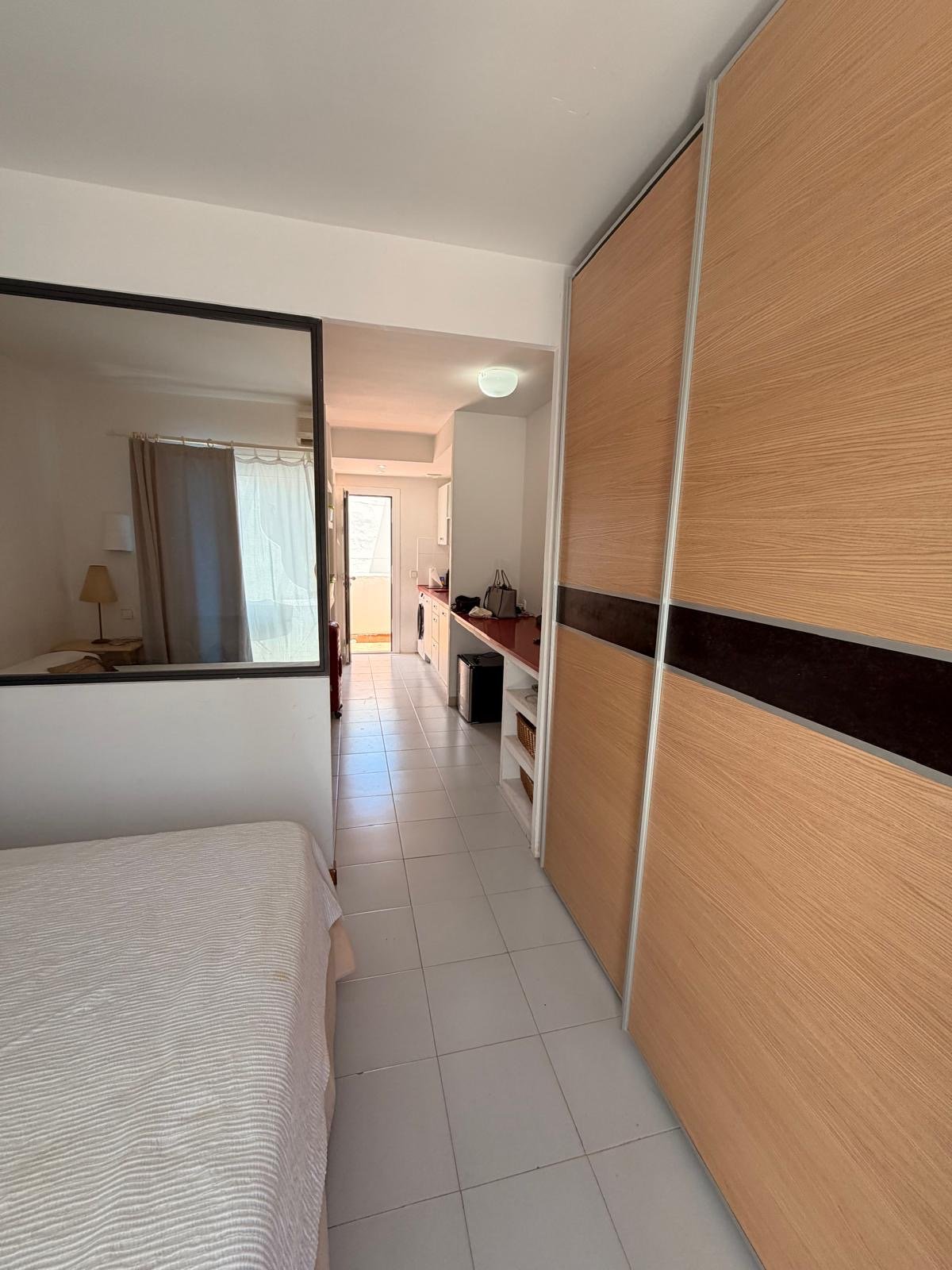 Long-Term Studio Rental in Siesta