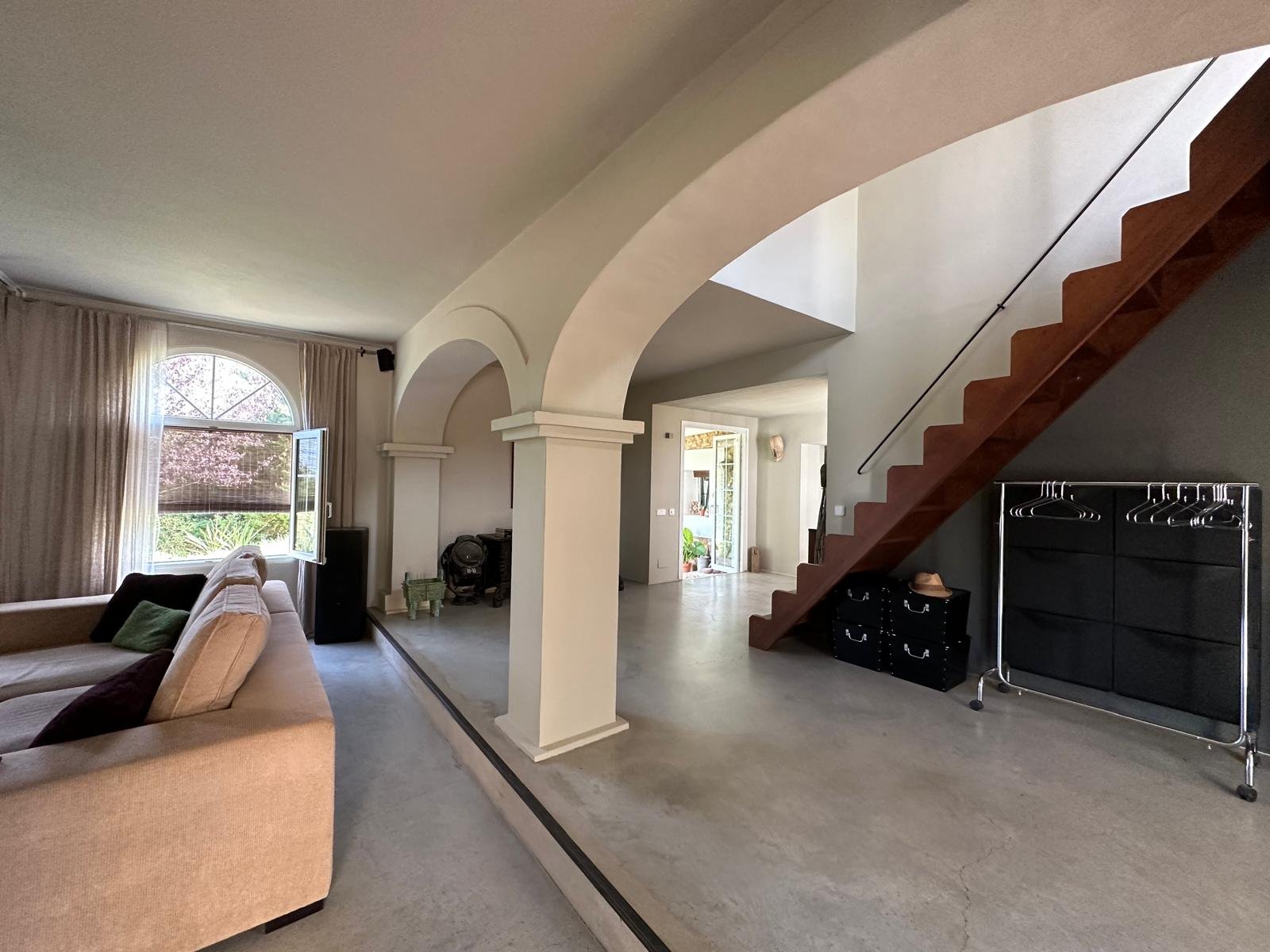 Charming 3-Bedroom Villa with Pool for Long-Term Rent in Santa Gertrudis