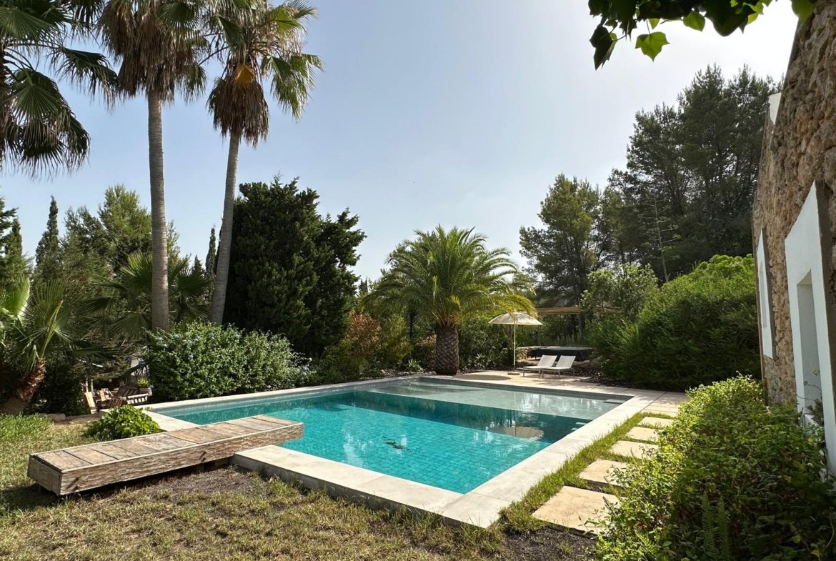 Charming 3-Bedroom Villa with Pool for Long-Term Rent in Santa Gertrudis