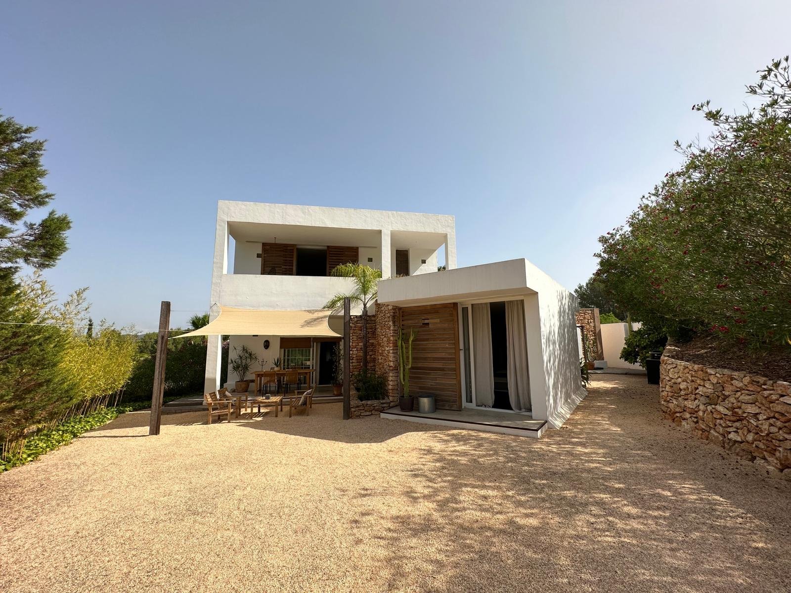 Charming 3-Bedroom Villa with Pool for Long-Term Rent in Santa Gertrudis