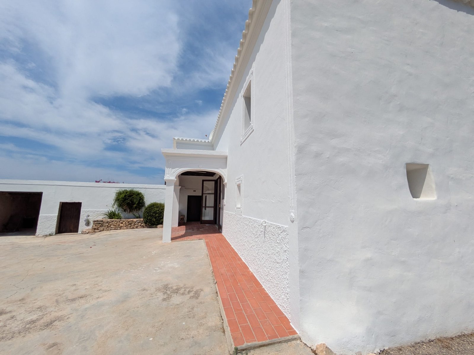 PHOTO-2026-07-10-13-24-12 Typical Ibizan House in San Juan – Annual Rental
