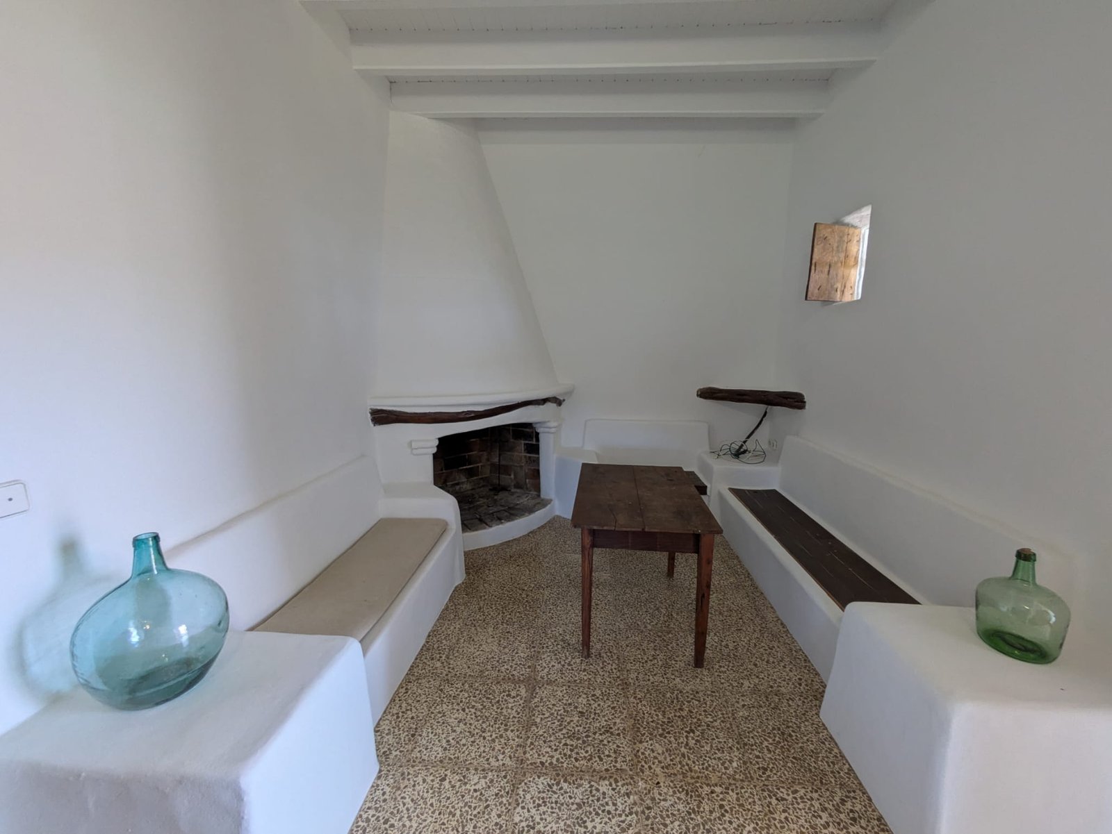 PHOTO-2026-07-10-13-24-13 2 Typical Ibizan House in San Juan – Annual Rental