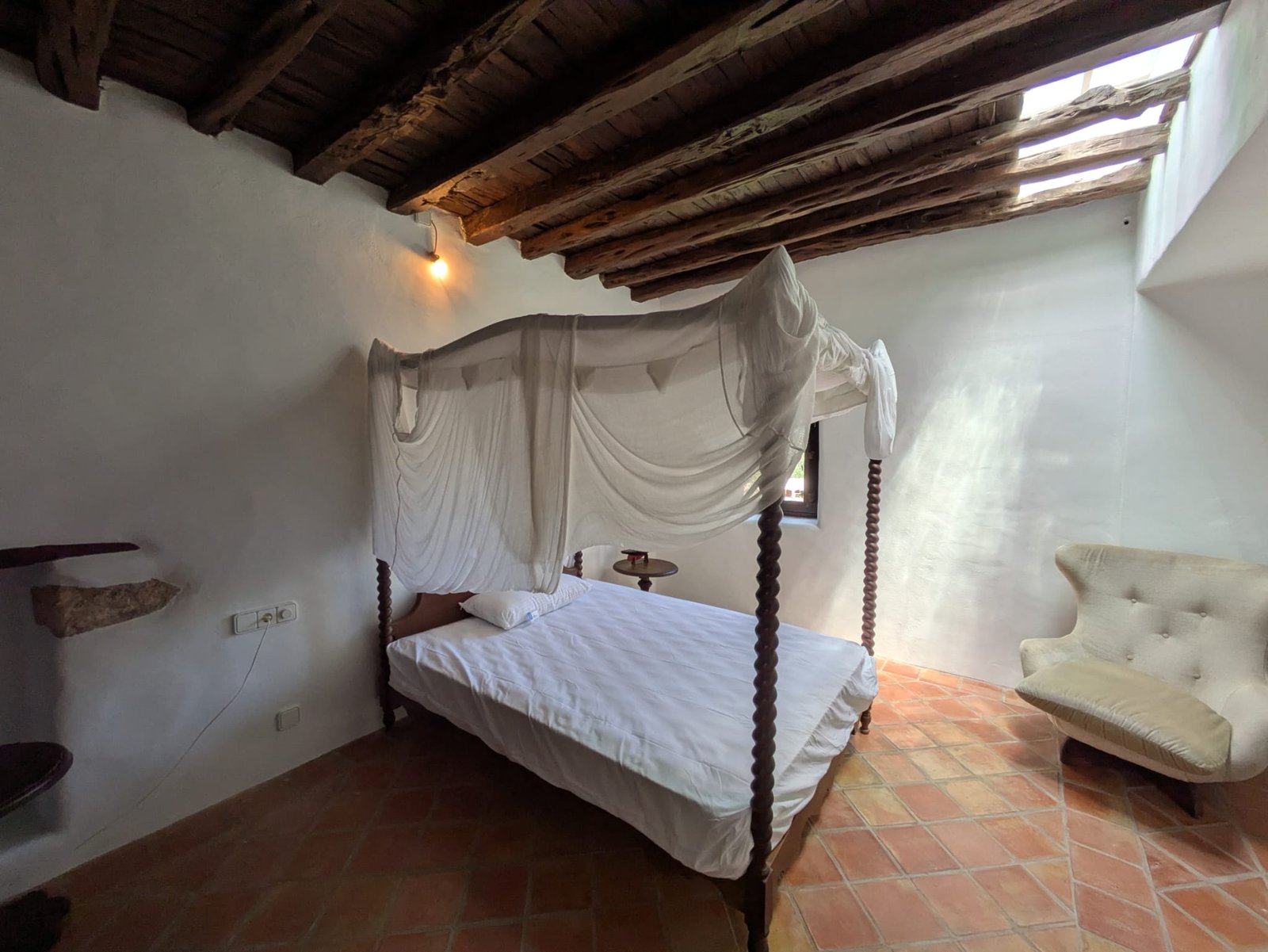 PHOTO-2026-07-10-13-24-13 Typical Ibizan House in San Juan – Annual Rental