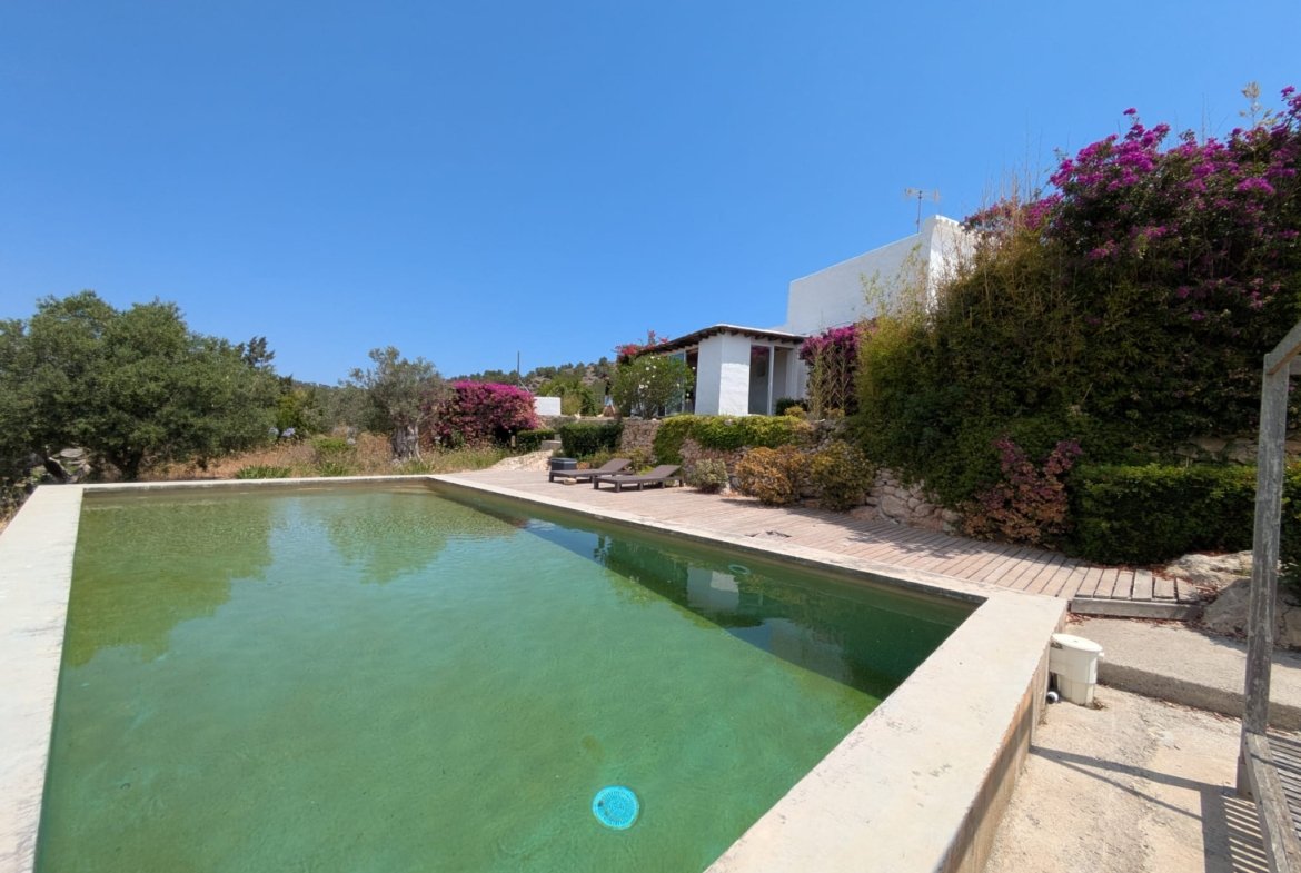 Typical Ibizan House in San Juan – Annual Rental
