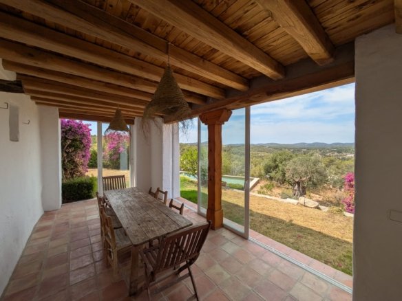 Typical Ibizan House in San Juan – Annual Rental