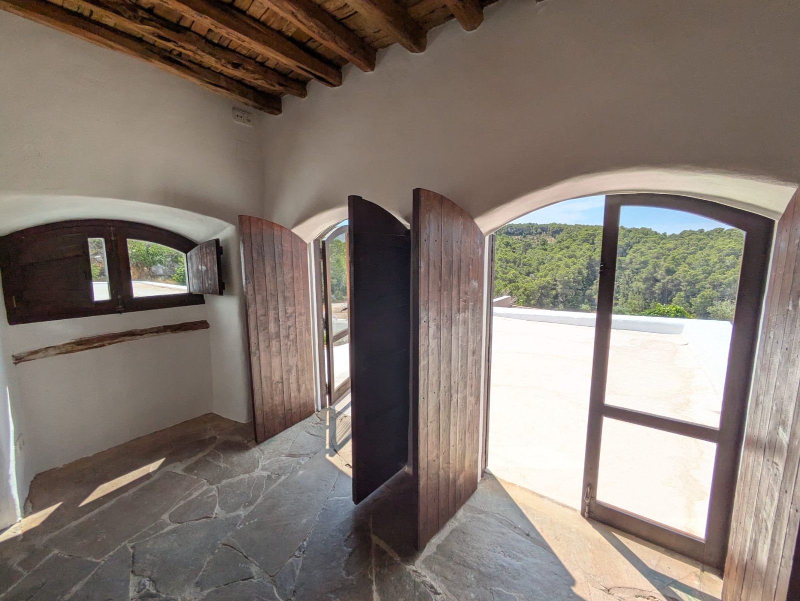 PHOTO-2026-07-10-13-24-18 Typical Ibizan House in San Juan – Annual Rental