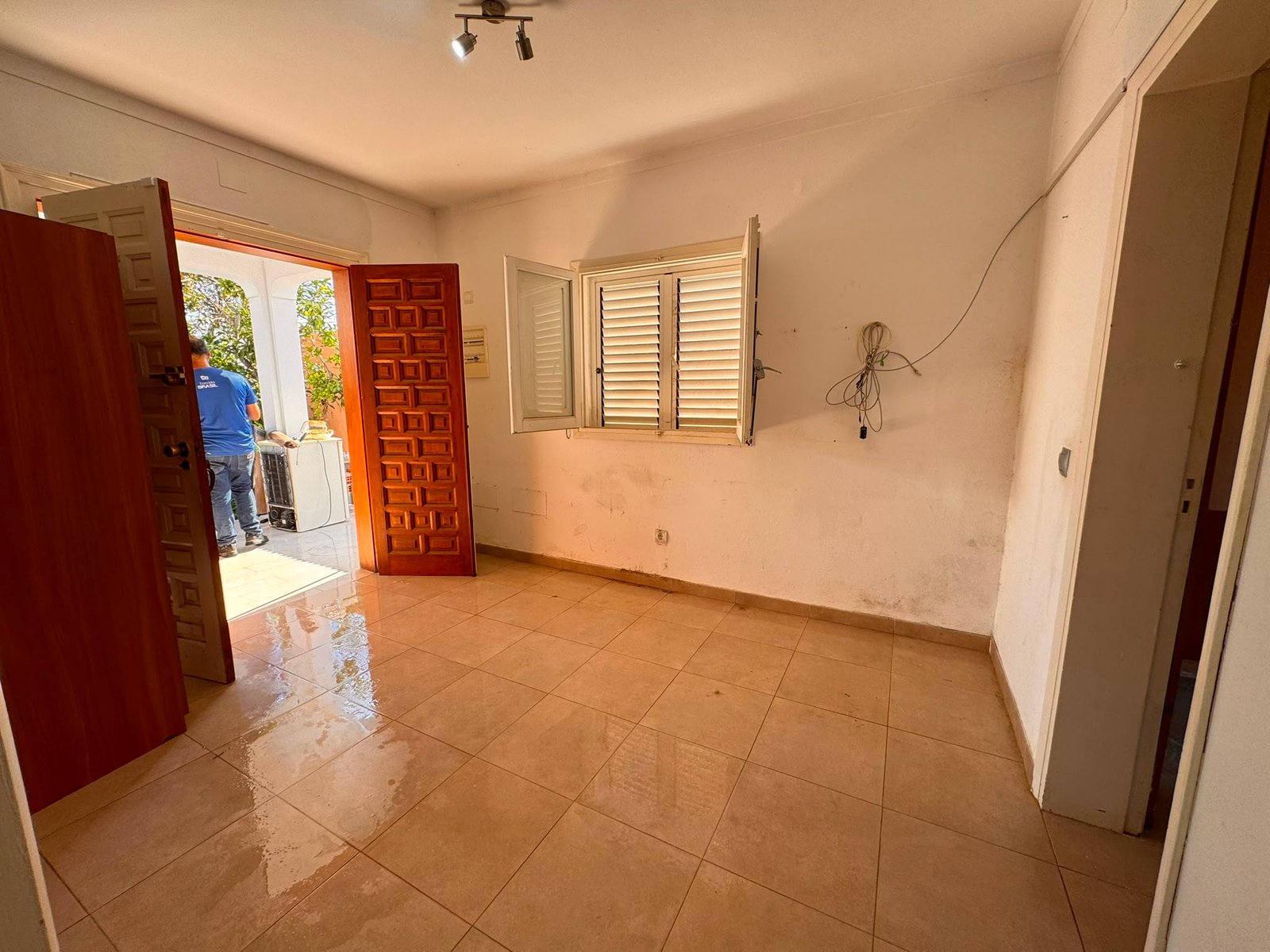 PHOTO-2026-08-06-17-34-49 2 Private 3-Bedroom Home with Fenced Land in Puig den Valls
