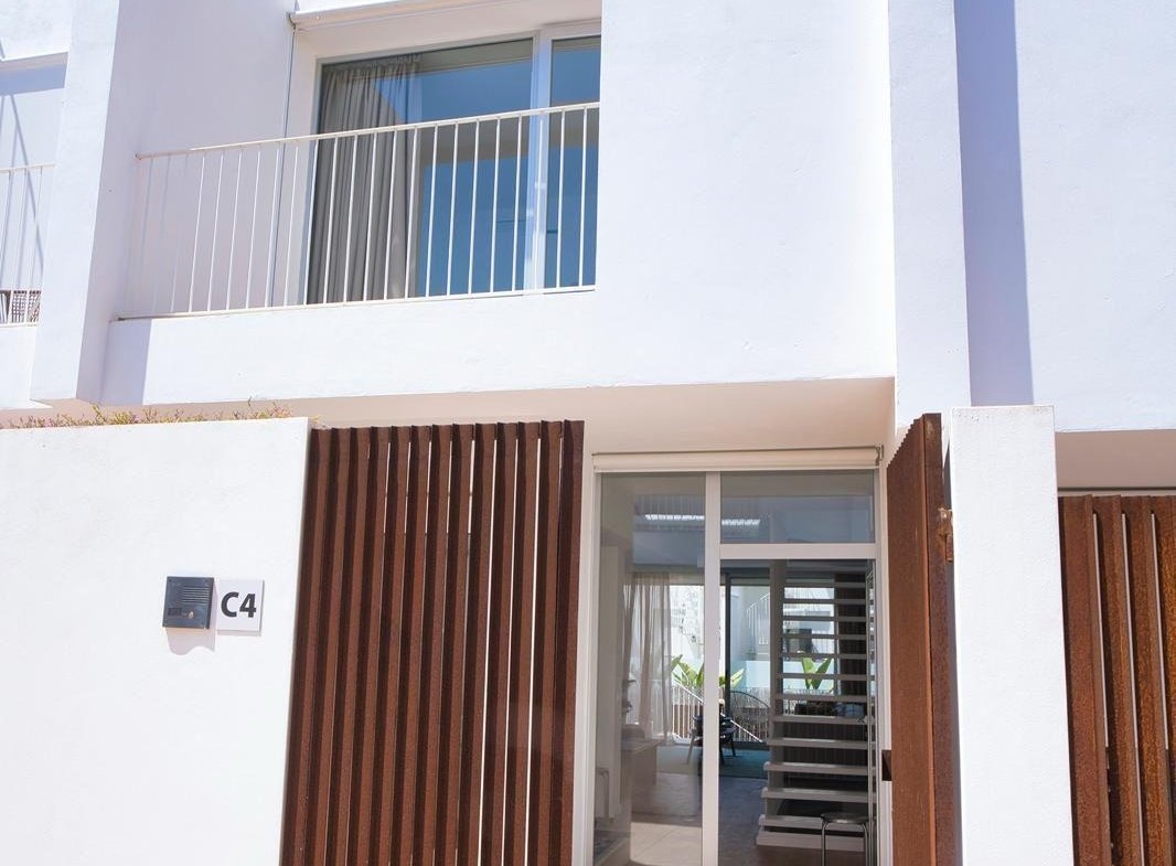 Duplex for Annual Rent in Cala de Bou
