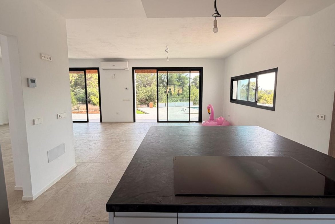 New Build House for Annual Rent in Buscastell