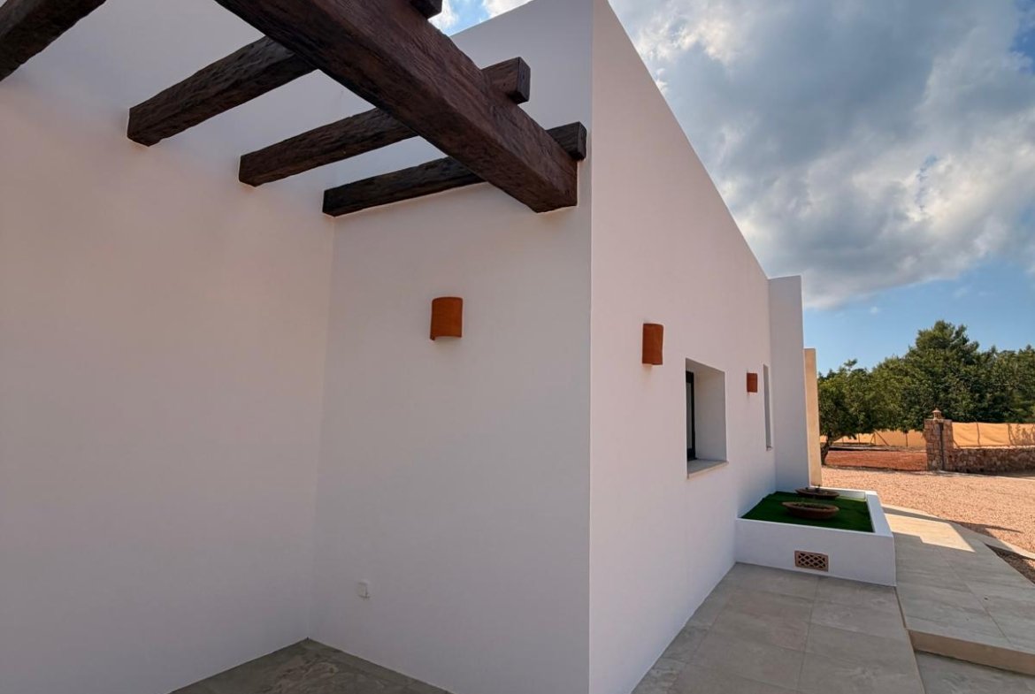New Build House for Annual Rent in Buscastell