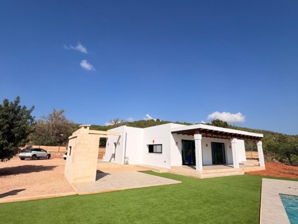 New Build House for Annual Rent in Buscastell