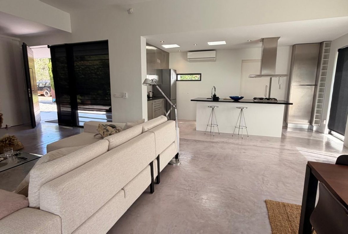 Luxury 4-Bedroom Villa in Las Salinas – Long-Term Rental