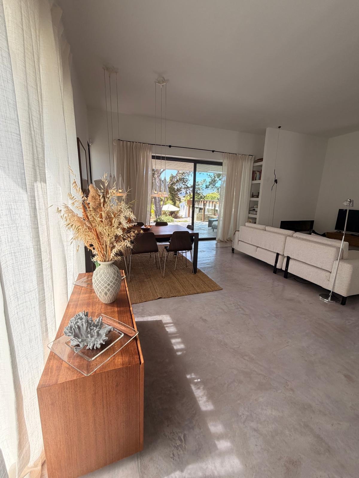 Luxury 4-Bedroom Villa in Las Salinas – Long-Term Rental