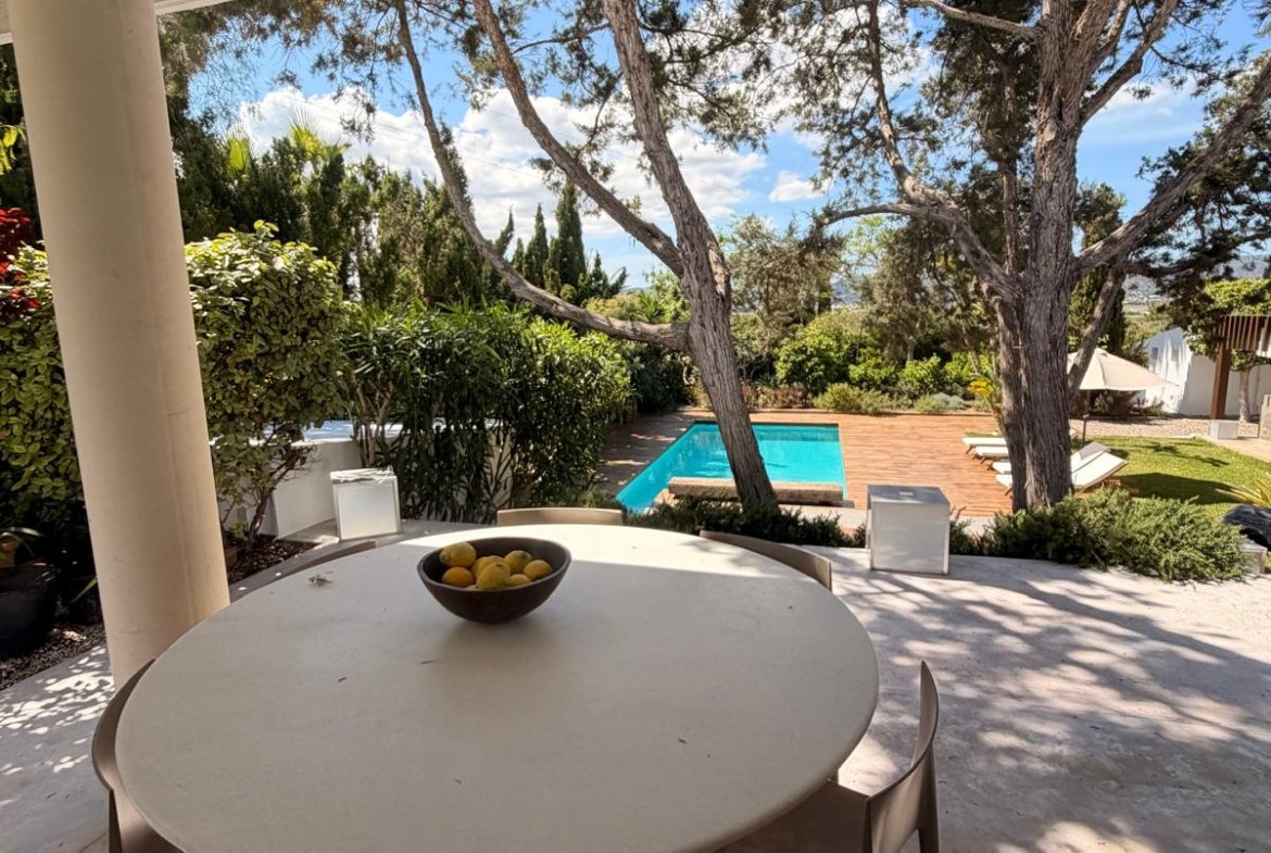 Luxury 4-Bedroom Villa in Las Salinas – Long-Term Rental