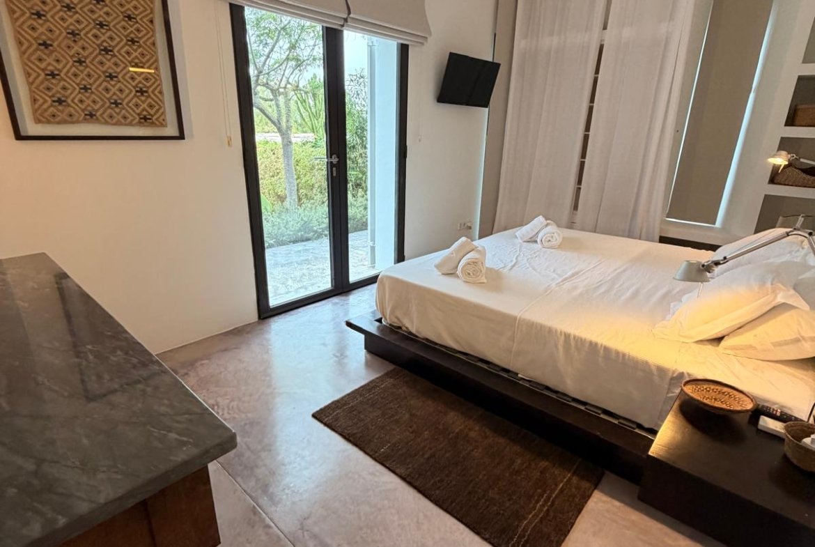 Luxury 4-Bedroom Villa in Las Salinas – Long-Term Rental