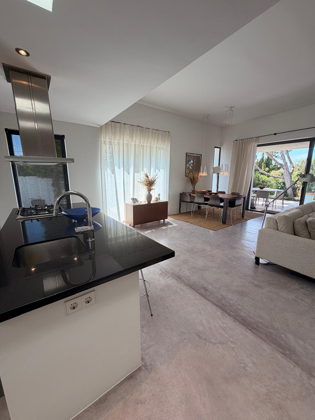Luxury 4-Bedroom Villa in Las Salinas – Long-Term Rental