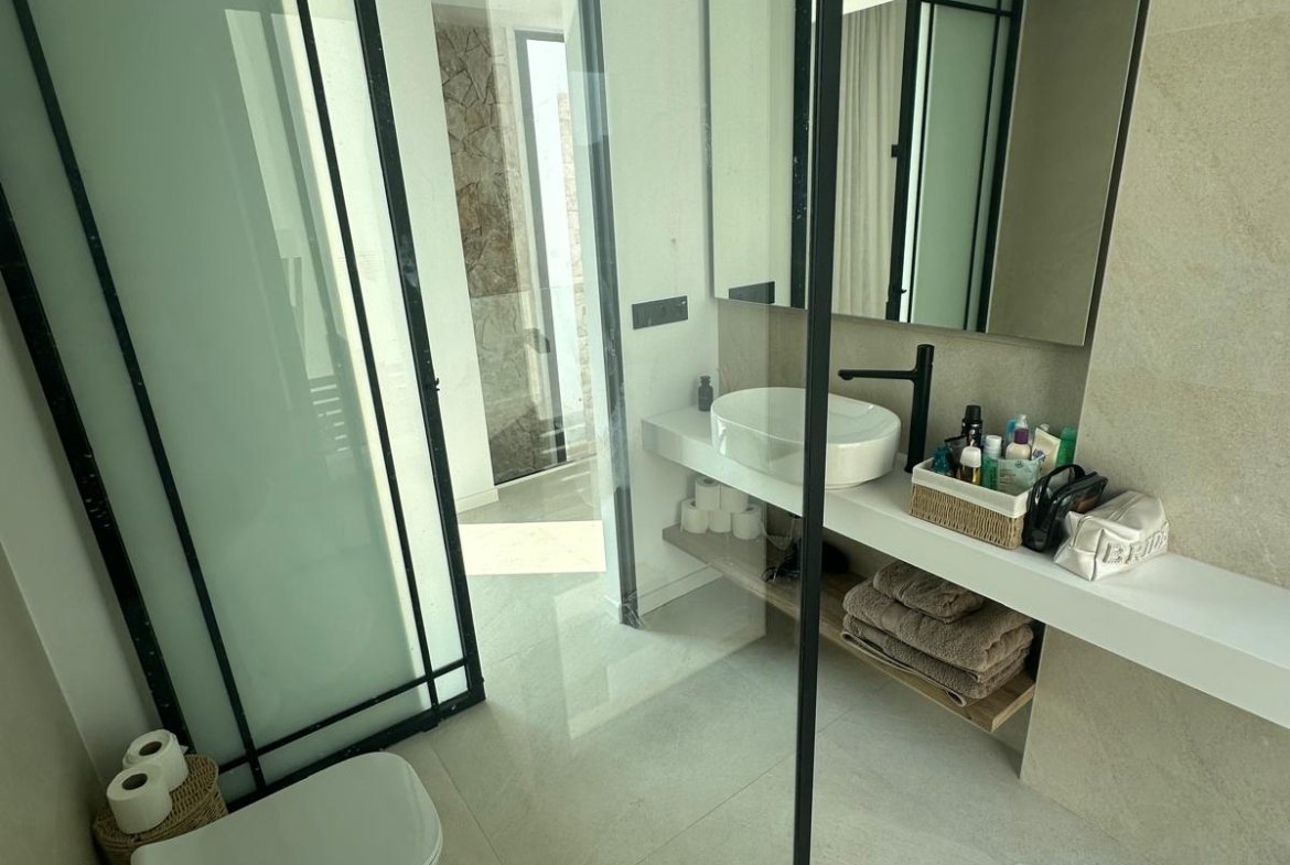 Beautiful 3-bed duplex with Swimming Pool in Cala Tarida Summer 2026 September to June