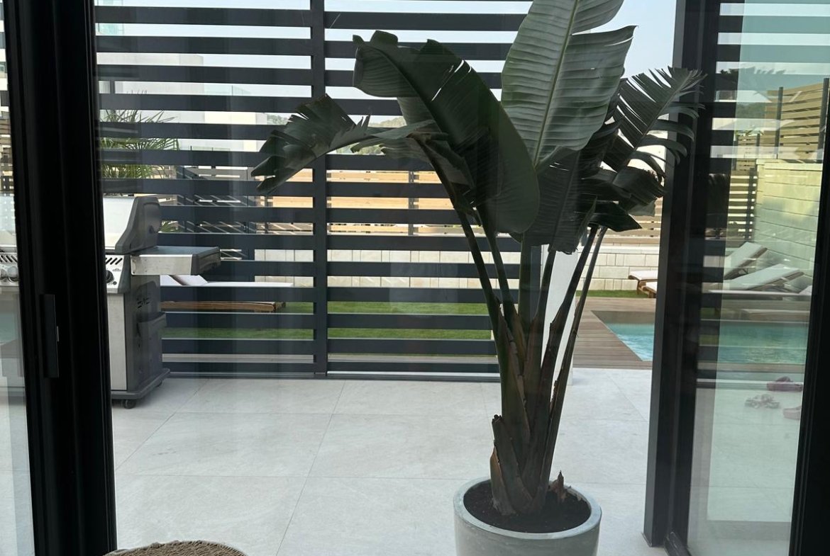 Beautiful 3-bed duplex with Swimming Pool in Cala Tarida Summer 2026 September to June