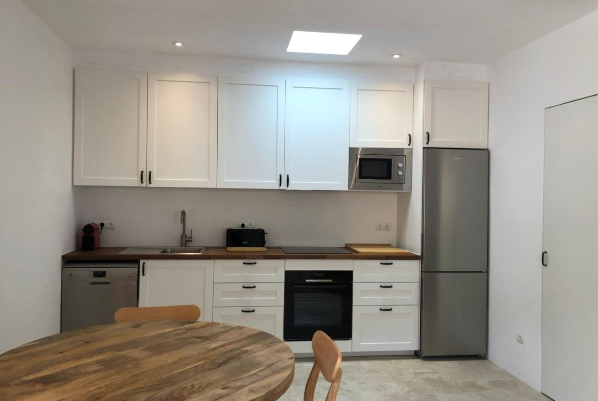 Modern 1-Bedroom Country House for Year-Round Rental in Buscastell