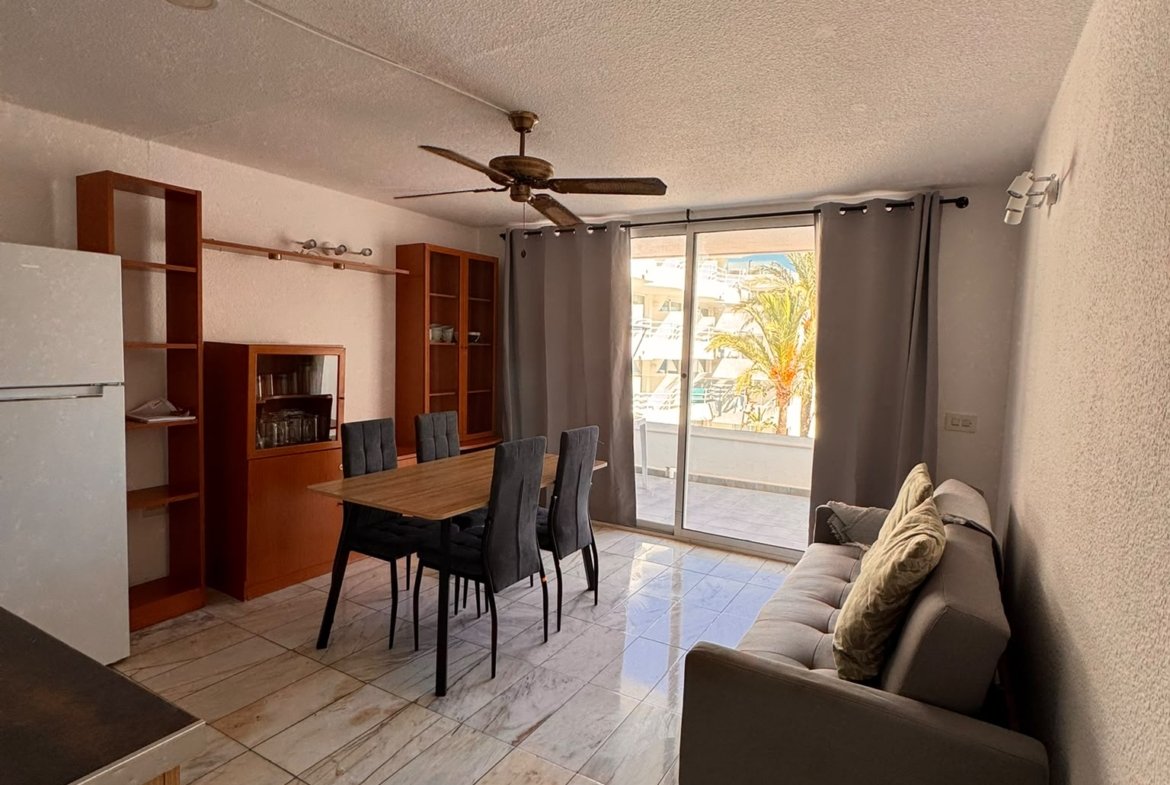 1-Bedroom Apartment with Sea Views in Figueretas – Long-Term Rental