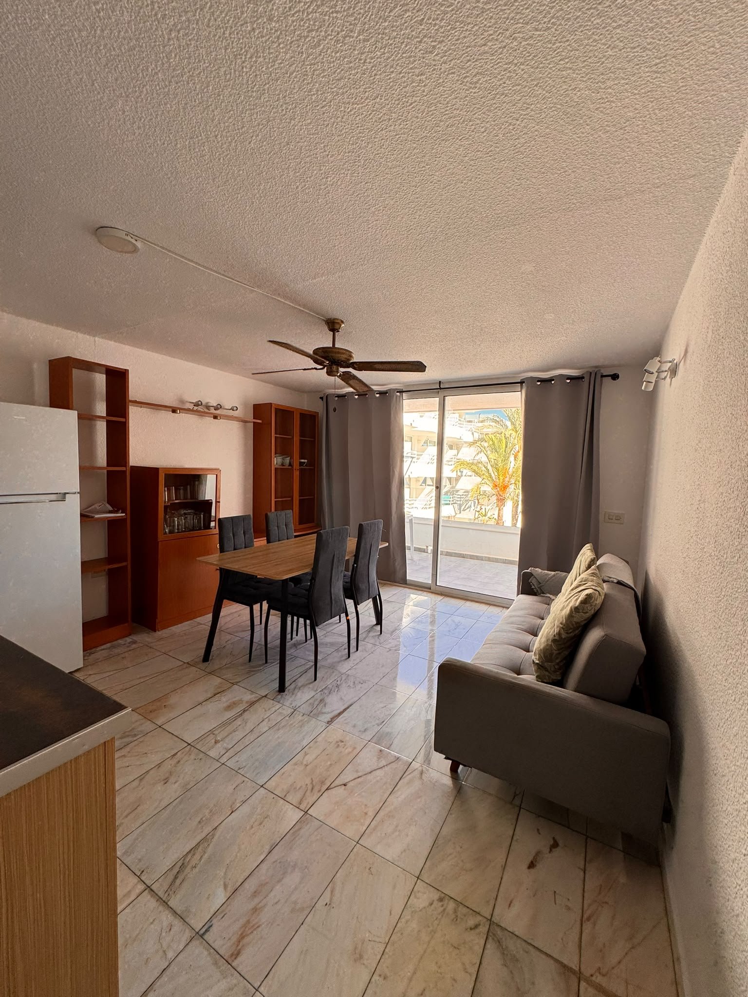 1-Bedroom Apartment with Sea Views in Figueretas – Long-Term Rental