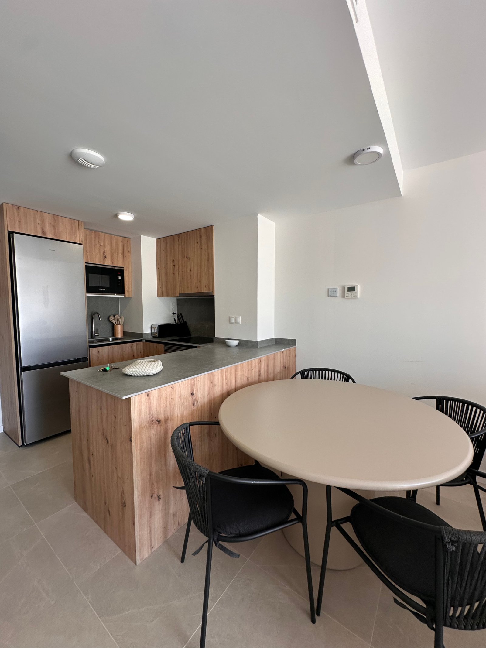 Brand-New 2-Bedroom Apartment with Private Parking and Communal Pool in Playa d’en Bossa