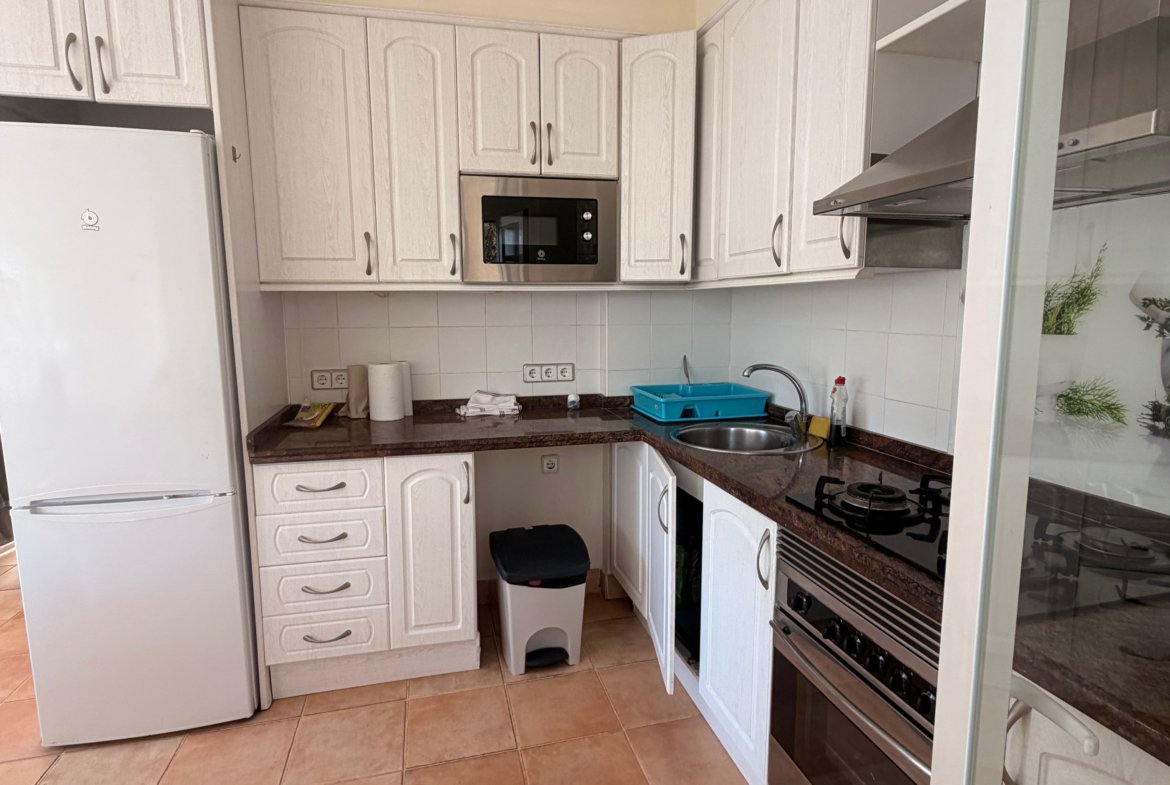 Sunny Apartment For Annual Rent in Cala Llonga