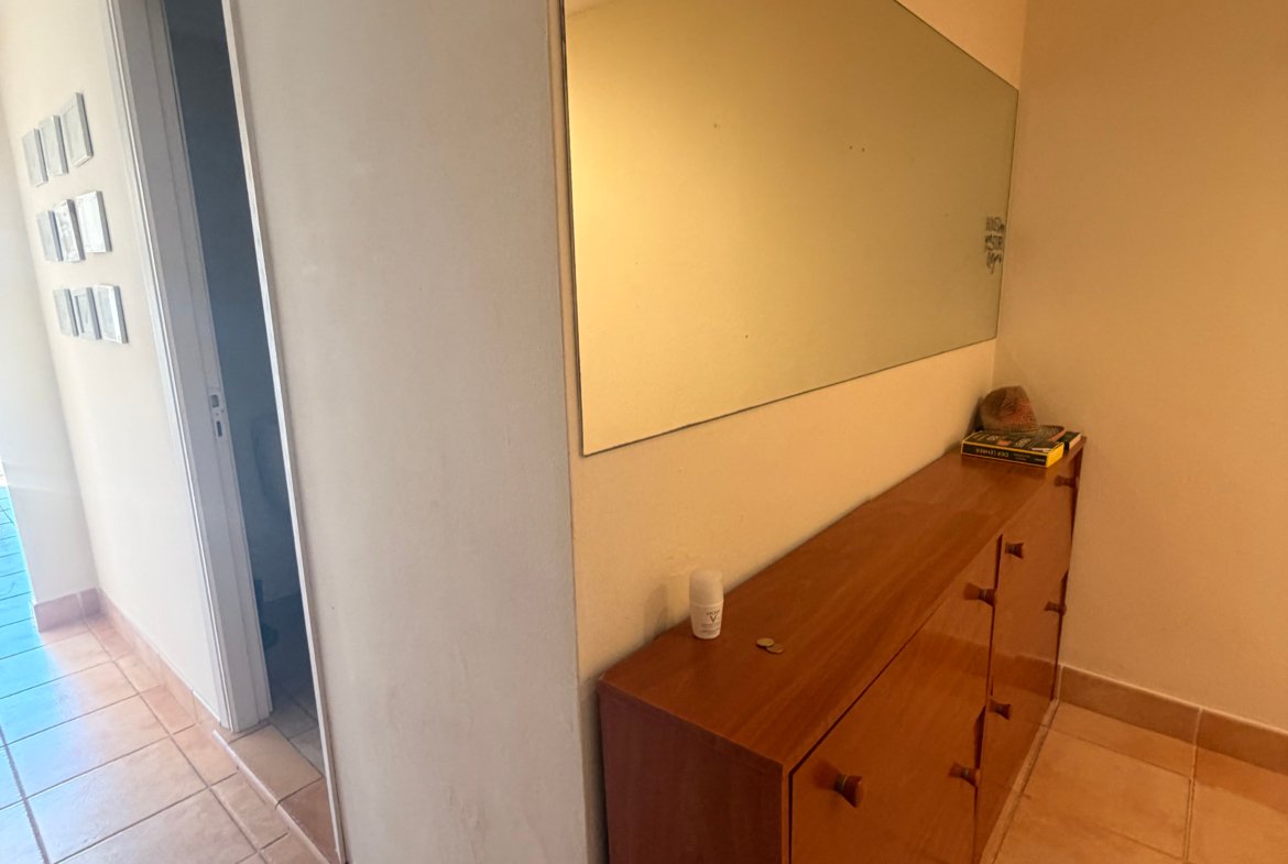 Sunny Apartment For Annual Rent in Cala Llonga