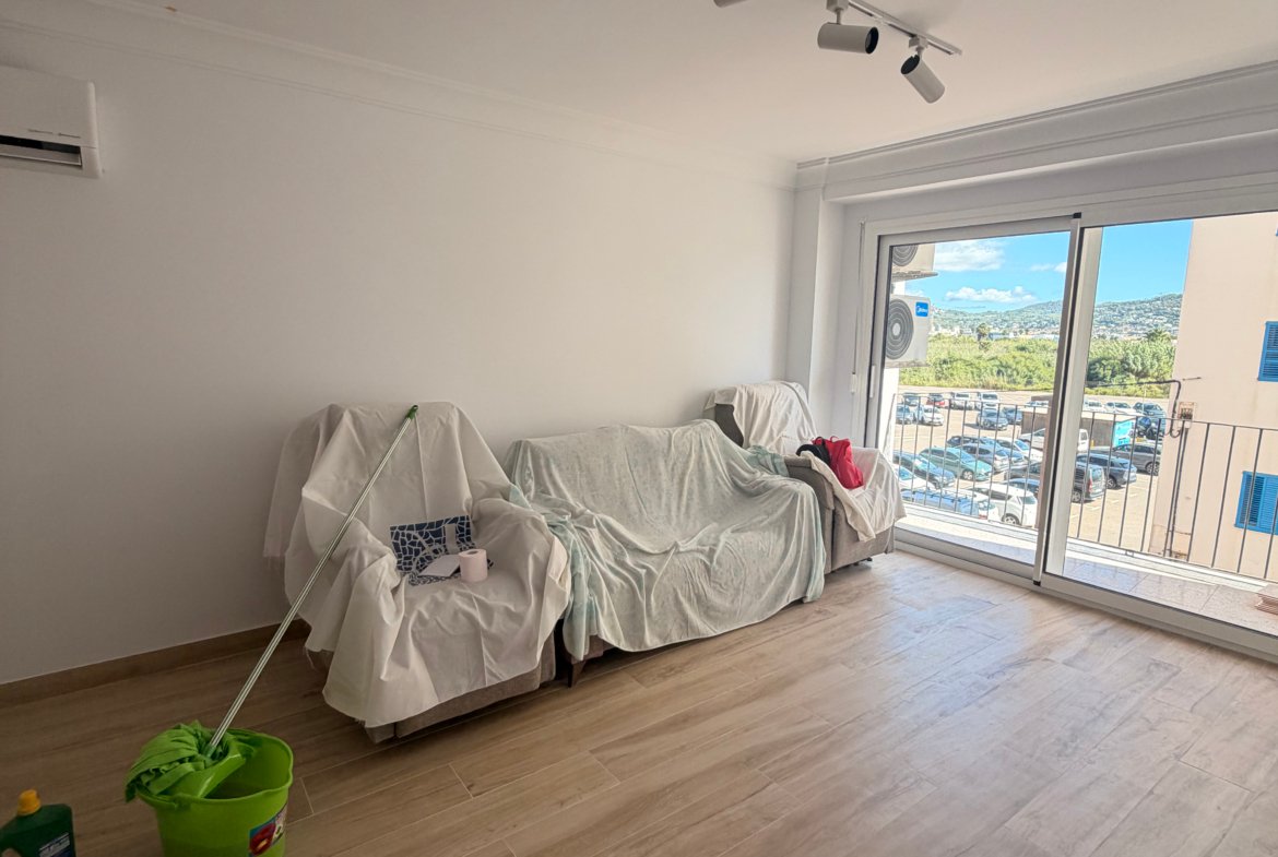 Newly Refurbished 3-Bedroom Apartment in Ibiza Town