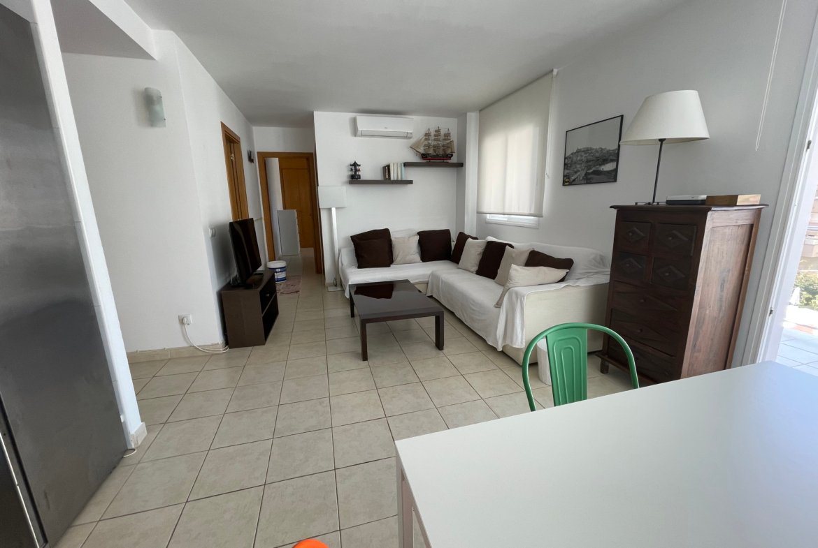 2-Bedroom Apartment for Long-Term Rental in Marina Botafoch