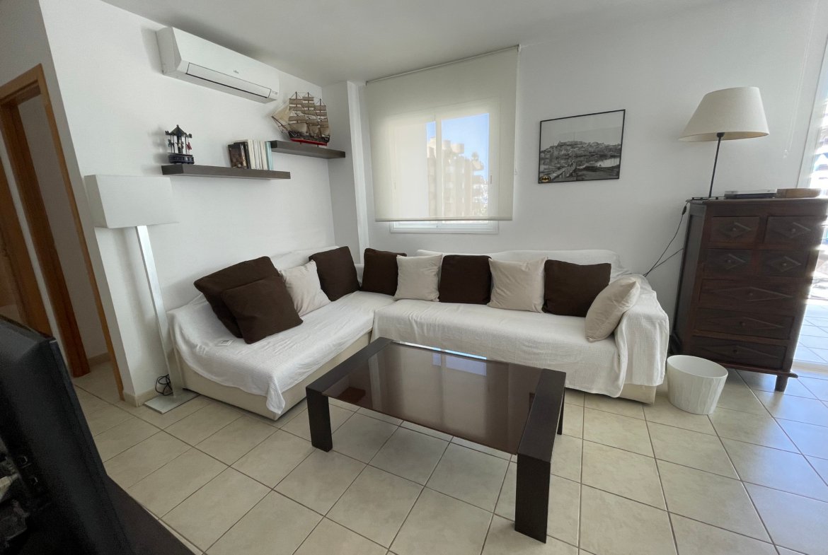 2-Bedroom Apartment for Long-Term Rental in Marina Botafoch