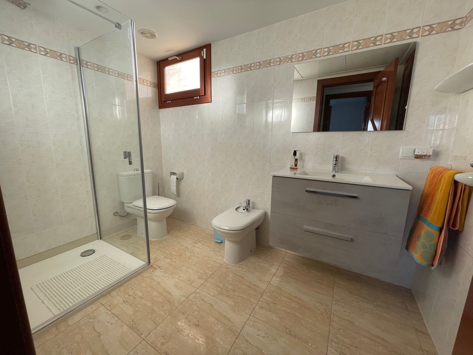 IMG_8604 Beautiful 3-bed apartment with parking for 2 cars in Playa d’en Bossa