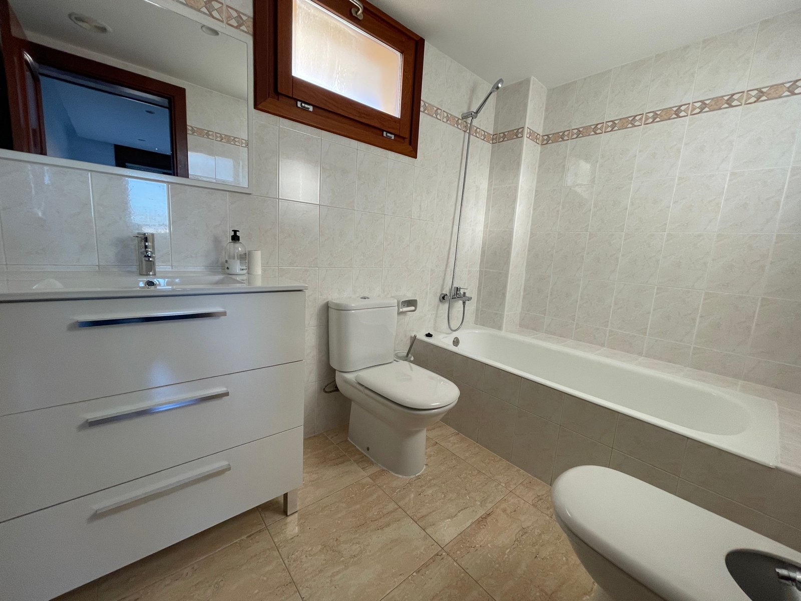 IMG_8611 Beautiful 3-bed apartment with parking for 2 cars in Playa d’en Bossa