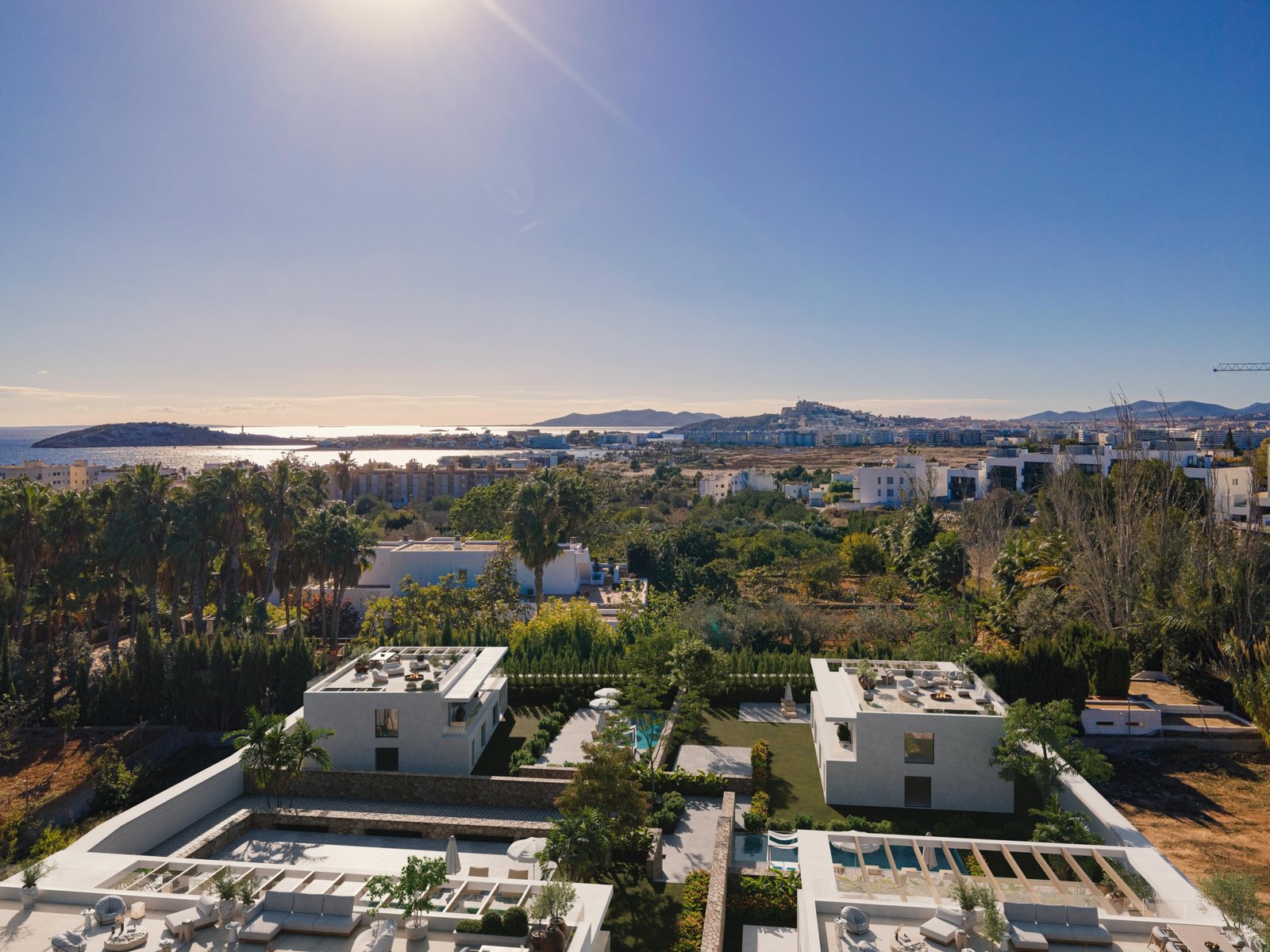An exclusive new residential with four luxury villas in the prestigious area of Talamanca