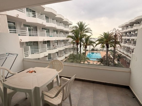 1-Bedroom Apartment with Sea Views in Figueretas – Long-Term Rental