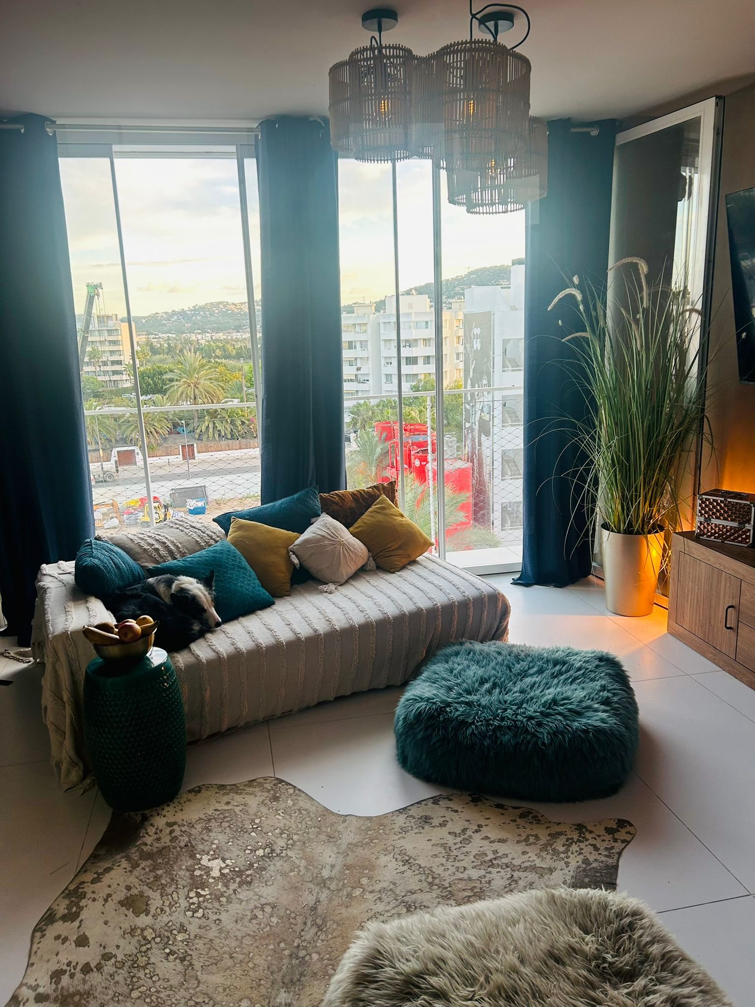 Stylish 2-Bedroom Apartment in Patio Blanco For Sale