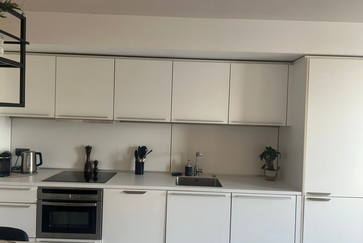 Stylish 2-Bedroom Apartment in Patio Blanco For Sale