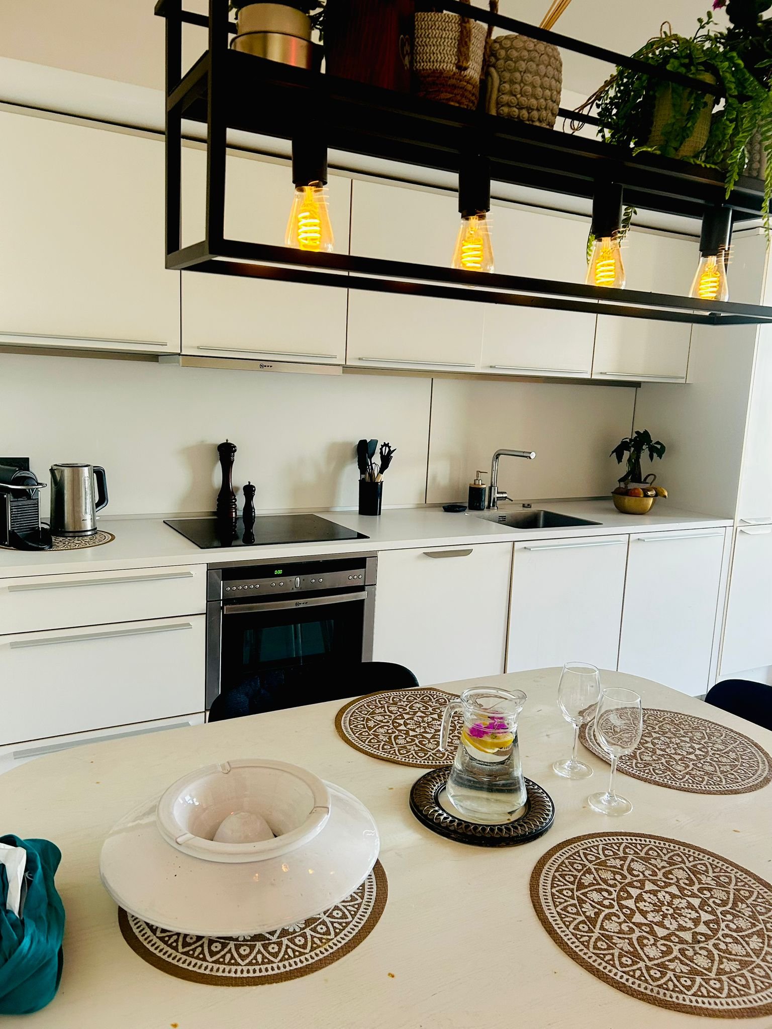 Stylish 2-Bedroom Apartment in Patio Blanco For Sale