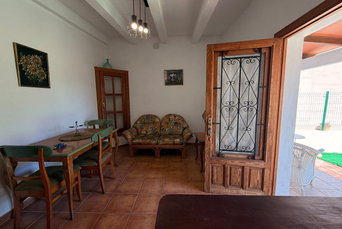 Charming Casita Available for Annual Rent in Cala Llenya