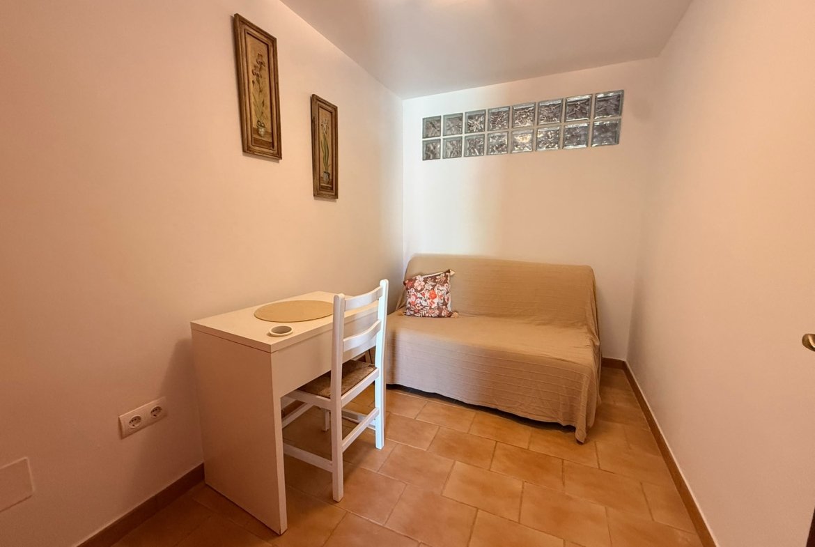 Charming Casita Available for Annual Rent in Cala Llenya