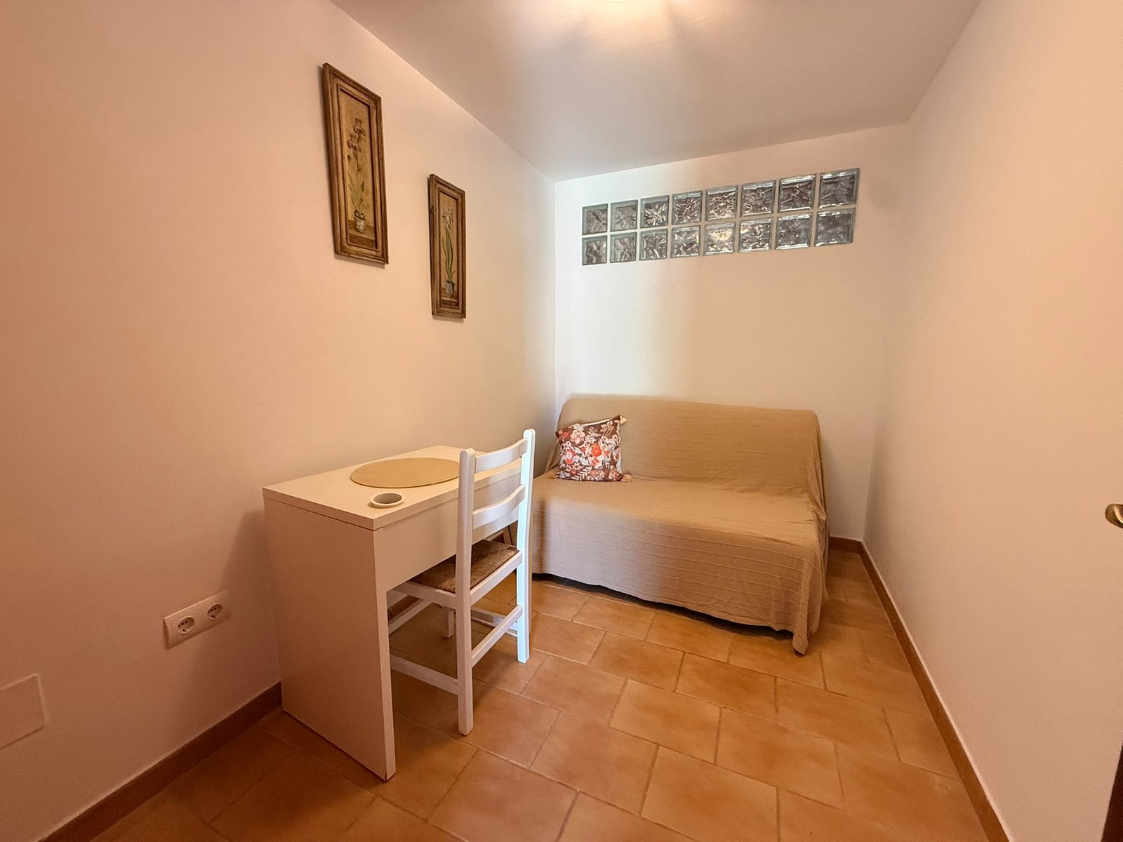 PHOTO-2026-09-24-10-14-07 5 Charming Casita Available for Annual Rent in Cala Llenya