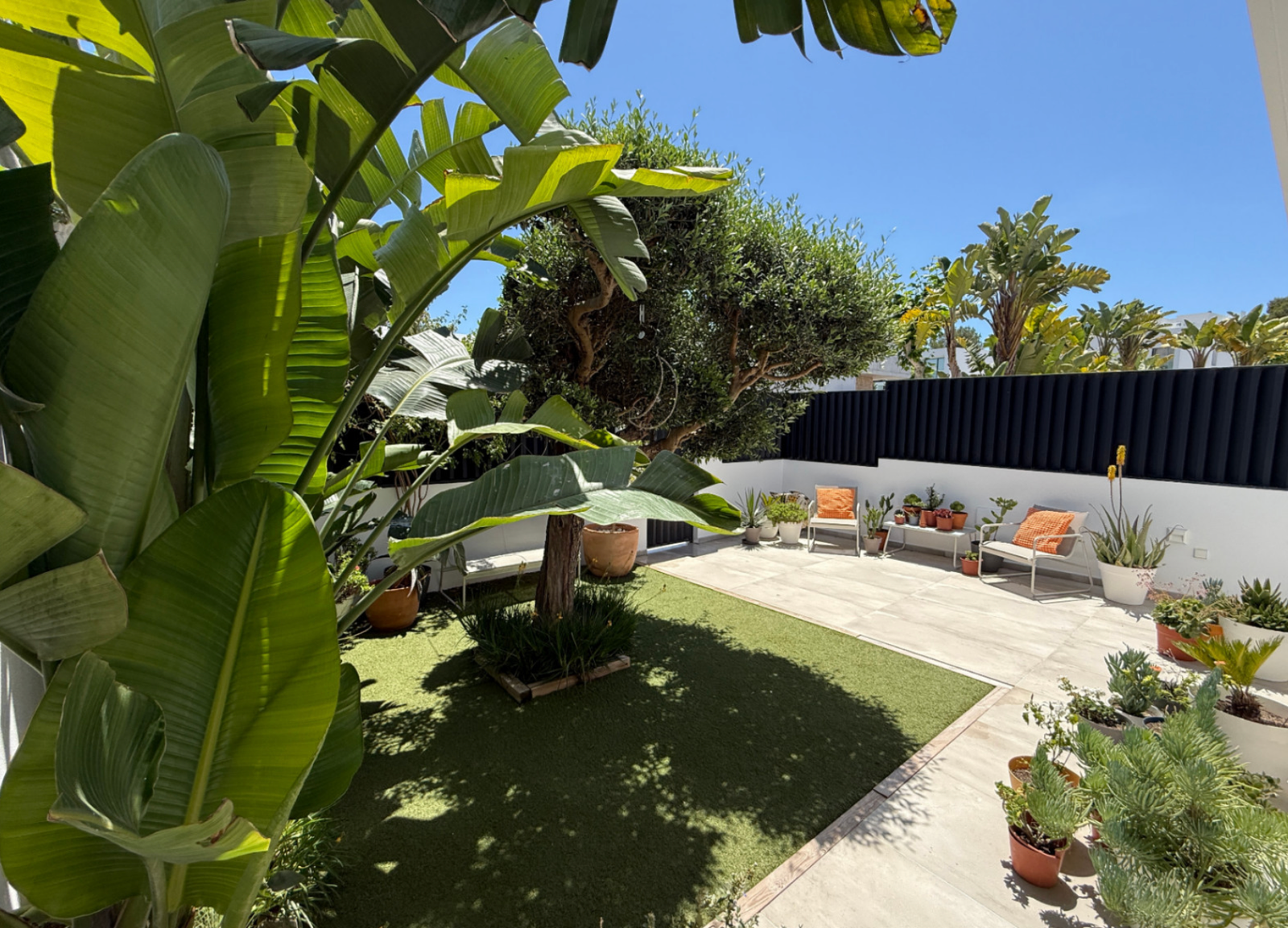 Screenshot 2026-09-21 at 16.07.28 Modern Corner Townhouse with Communal Pool in Jesús For Sale