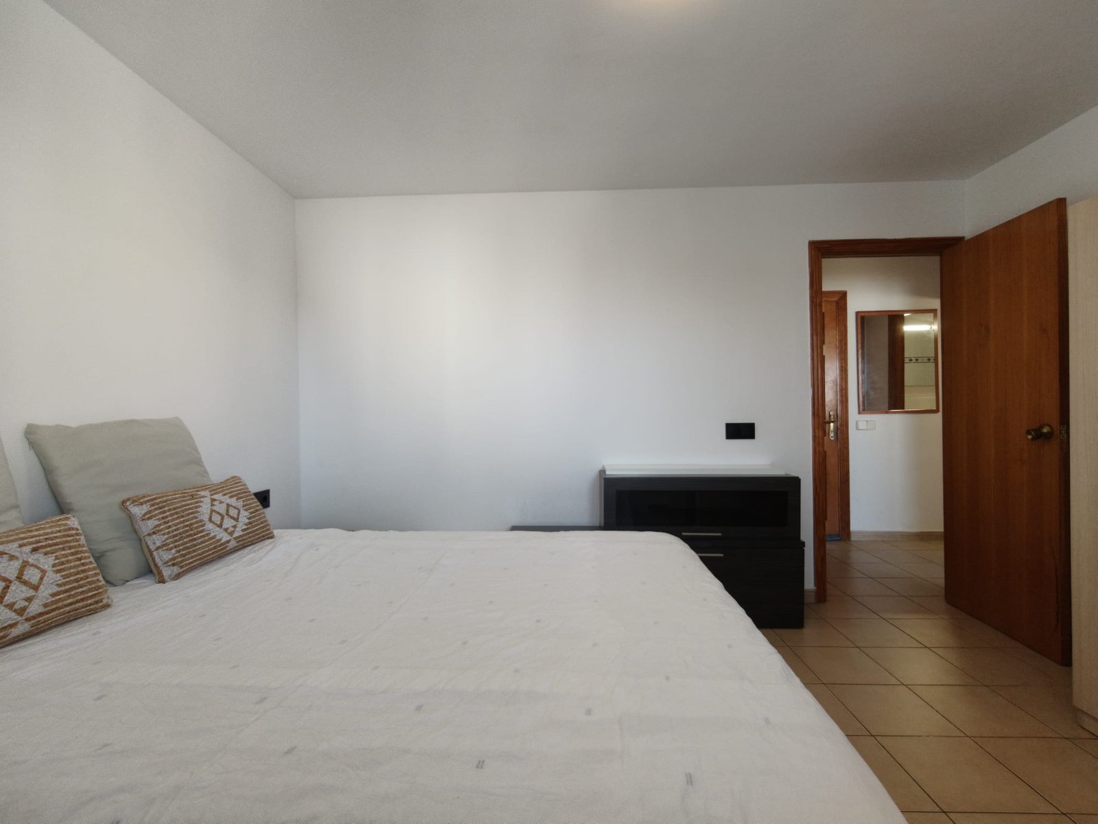 1-Bedroom Apartment for Long-Term Rental in Playa d’en Bossa