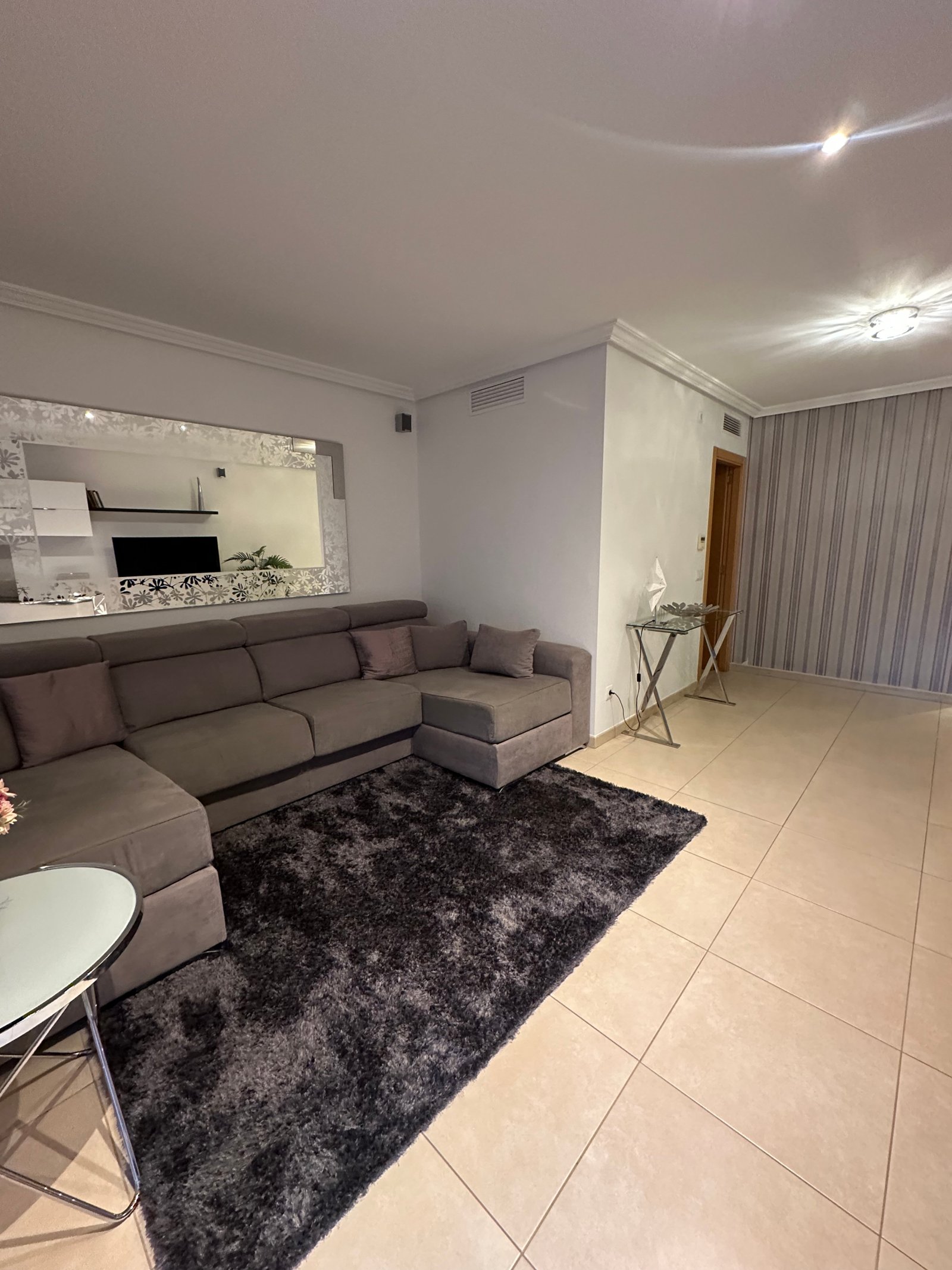 IMG_4023 3-Bedroom Groundfloor Apartment with Private Pool for Long-Term Rental in Es Viver