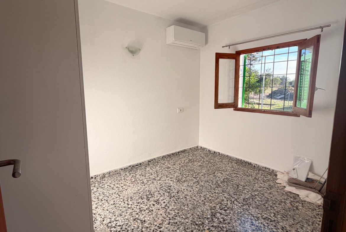 Country House with Garden for Long-Term Rental in Benimussa